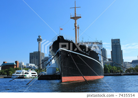 Hikawa Maru以Yokohama-Yamashita Park為背景 7435554