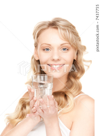 beautiful woman with glass of water 7437755