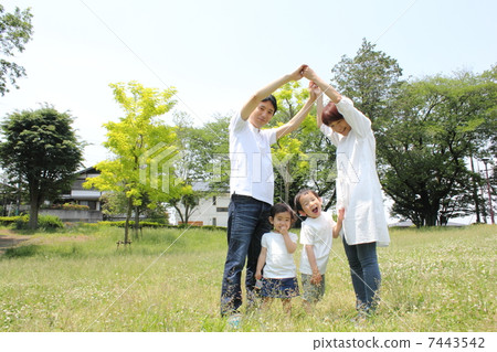 family family 7443542