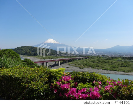 Crown Snow Fuji from Fujikawa service area 7444101
