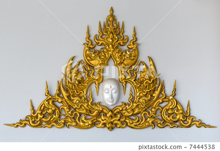 Golden Thai style stucco Golden Thai style stucco 7444538