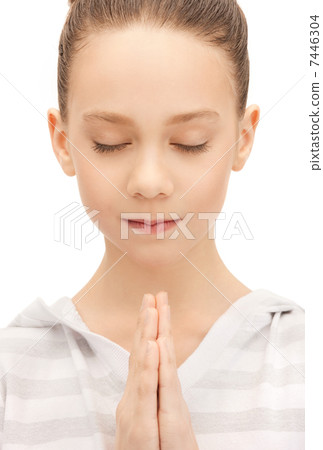 praying teenage girl praying teenage girl 7446304