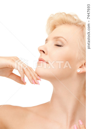 beautiful woman beautiful woman 7447693
