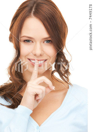 finger on lips 7449178