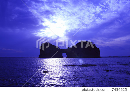 Kunishigi Kunishigi 7454625