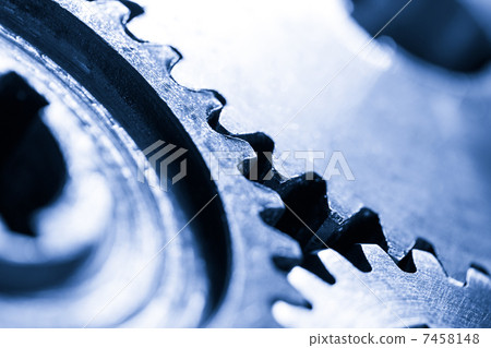 Three steel cogwheels in connection 7458148