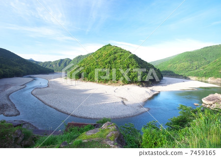 Meandering river 7459165