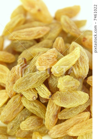 乾果·伊朗綠葡萄乾·白背垂直位置鳥瞰圖 乾果·伊朗綠葡萄乾·白背垂直位置鳥瞰圖 7461022