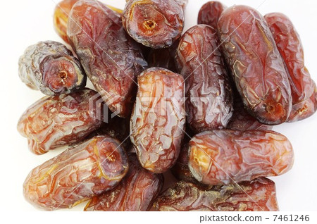 Dried fruit · Miracle fruit dates (dates of pears) · No dish White back Lateral position Bird's eye view up 7461246