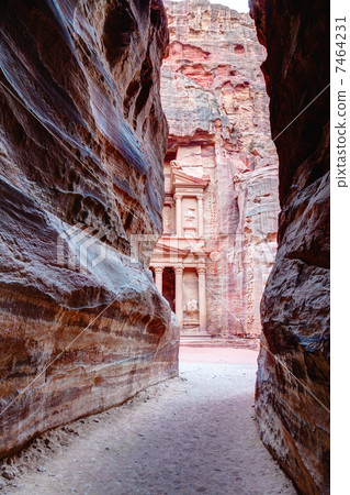 Entrance to Petra Entrance to Petra 7464231