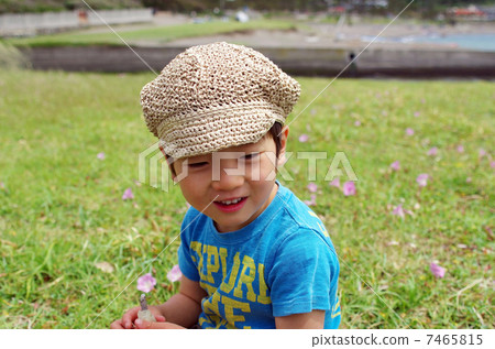 Grass and children Grass and children 7465815