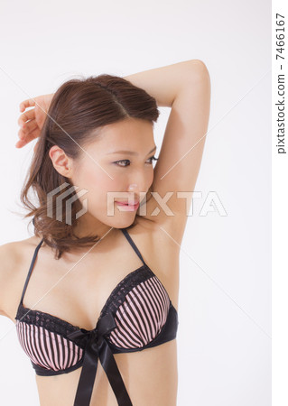 一個泳裝女士 一個泳裝女士 7466167