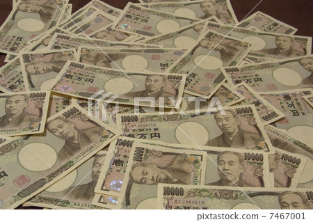 A lot of 10,000 yen notes 7467001