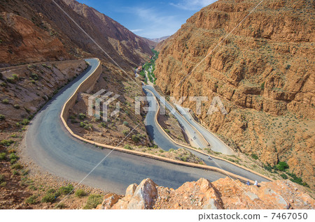 Winding road in Dades gorge, Morocco 7467050