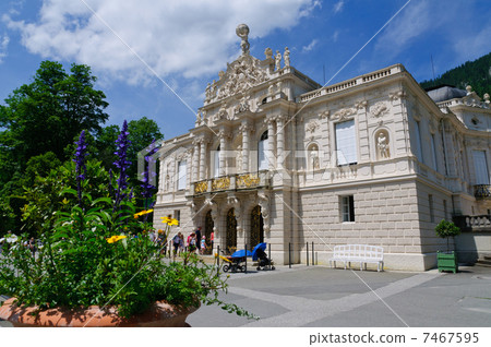 German Linderhof Castle German Linderhof Castle 7467595