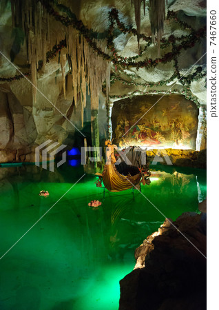 德國林德霍夫城堡維納斯洞穴 7467660