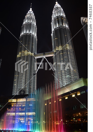 Petronas Twin Towers Petronas Twin Towers 7468387