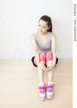 Women of sportswear 7468585