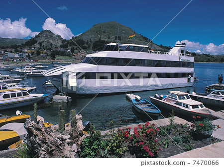 Beautiful scenic in south america Beautiful scenic in south america 7470066