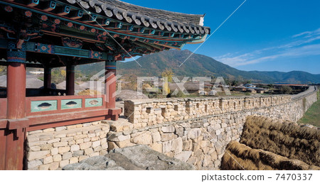 Rural scene 7470337