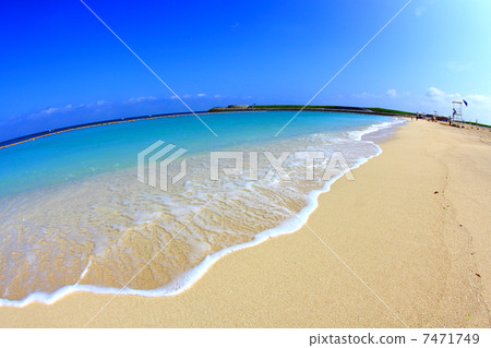 沖繩縣宜野灣市熱帶海灘 沖繩縣宜野灣市熱帶海灘 7471749