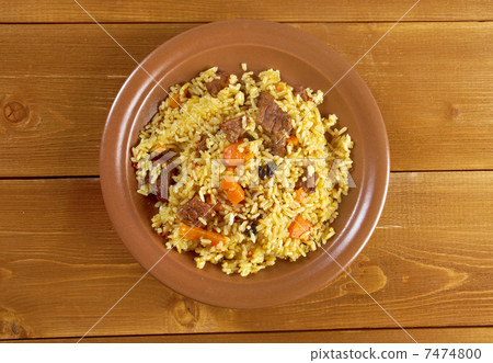 Traditional oriental pilaf 7474800