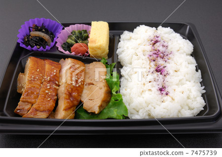 美味的雞烤午餐盒 7475739