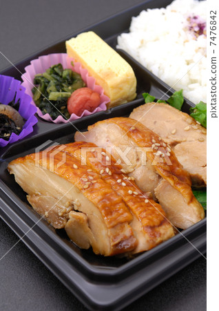 美味的雞烤午餐盒 美味的雞烤午餐盒 7476842
