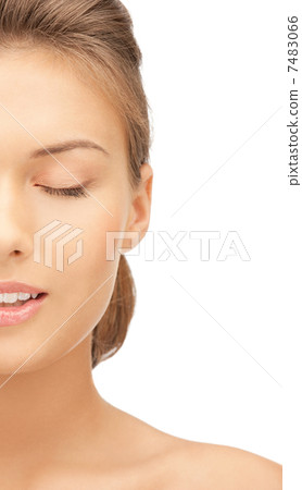 beautiful woman 7483066