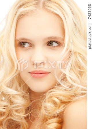 beautiful woman beautiful woman 7483068