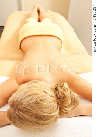 beautiful woman in spa salon 7487284
