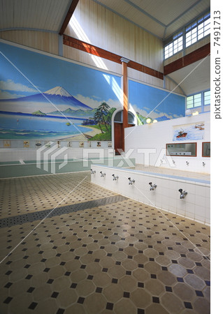 Image of public bath in public bath 7491713