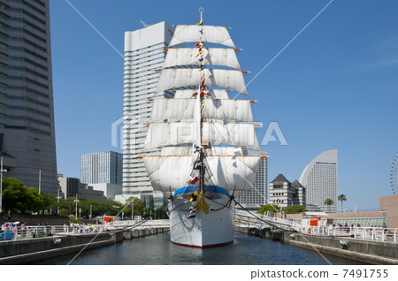Nippon Maru 7491755