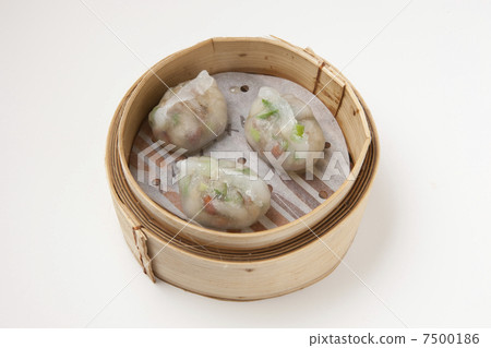 Steamed gyoza with peanuts 7500186