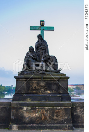 布拉格查理大橋聖徒雕象 7504873