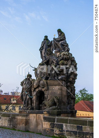 布拉格查理大橋聖徒雕象 7504874