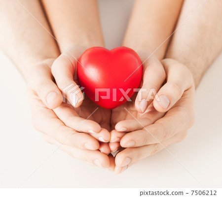 woman and man hands with heart 7506212
