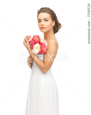 woman with bouquet of flowers 7508529