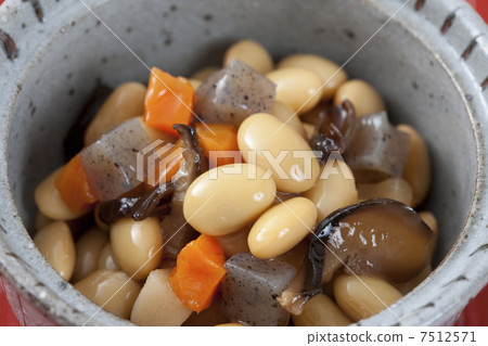 Gomoku cooked beans 7512571