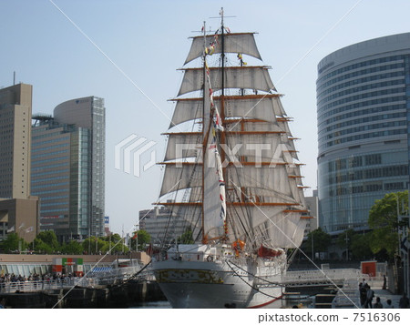 Sailing ship Nippon Maru 7516306