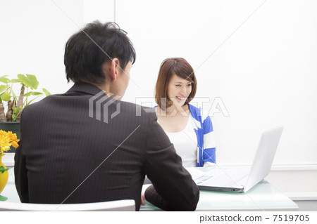 Businessman to sell visit 7519705