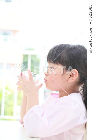 Nursery school · kindergarten child's image Nursery school · kindergarten child's image 7522085