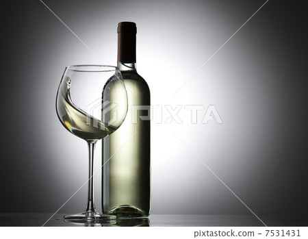 Wine Wine 7531431
