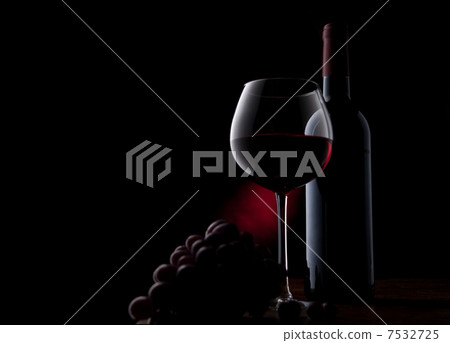 Red wine Red wine 7532725