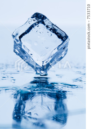 Ice 7533710