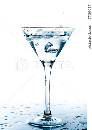 Martini splash 7536015