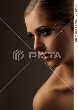 fashion woman fashion woman 7538583