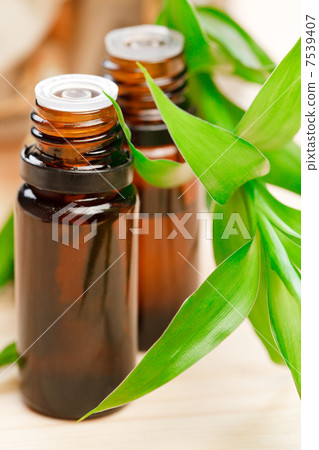 Aromatherapy concept 7539407