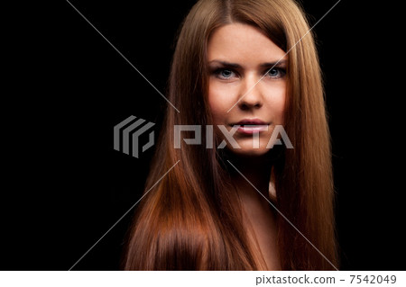 Beautiful woman with healthy long hair Beautiful woman with healthy long hair 7542049