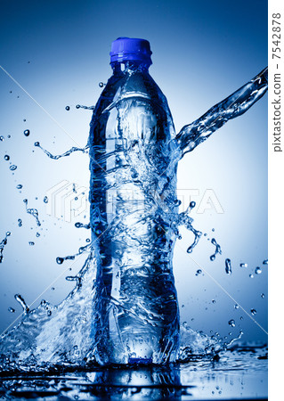 Water bottle Water bottle 7542878